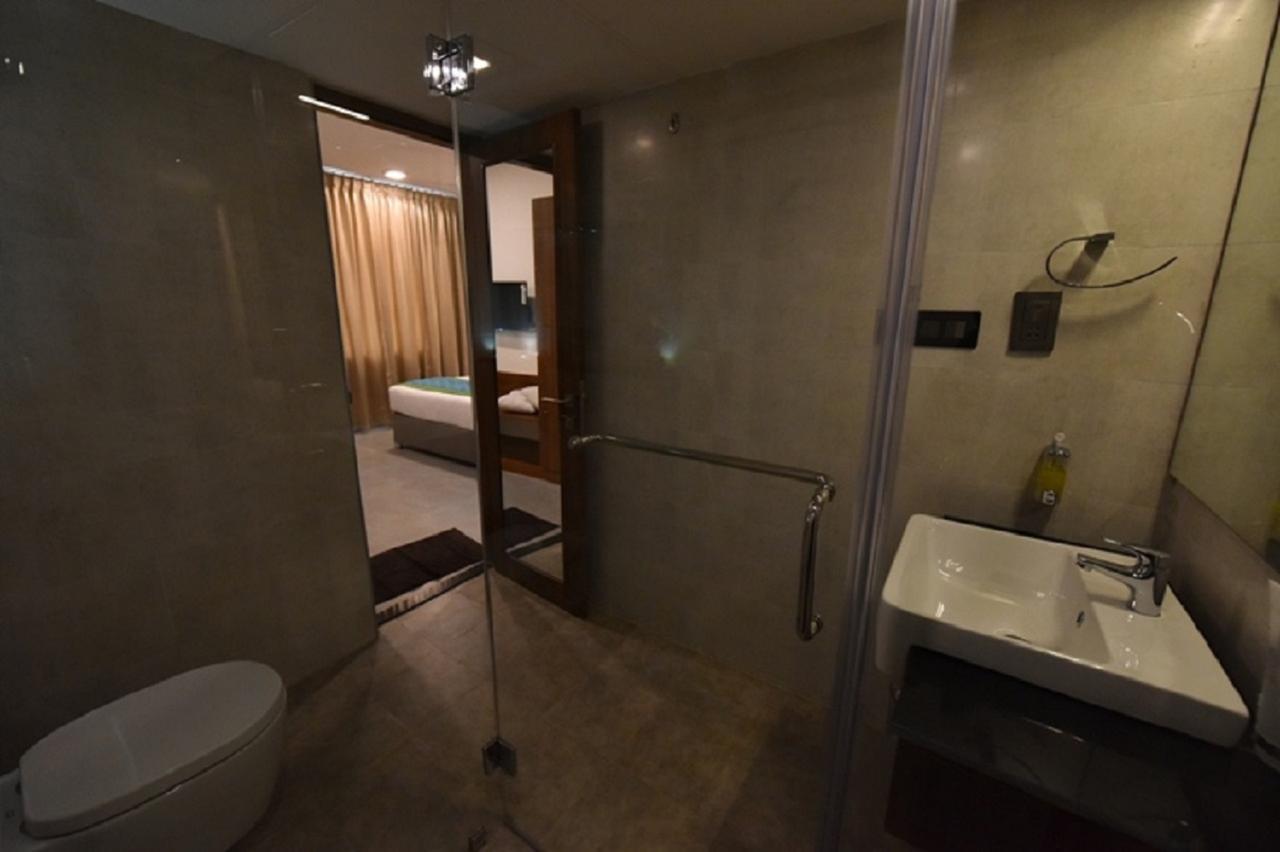 วิวิด เดอะ บูทิก โฮเต็ล Hotel Tiruchirappalli ภายนอก รูปภาพ
